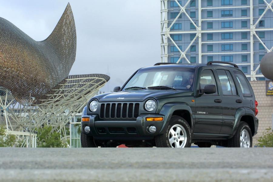  Jeep Cherokee 2002 года  (фото 45 из 130)